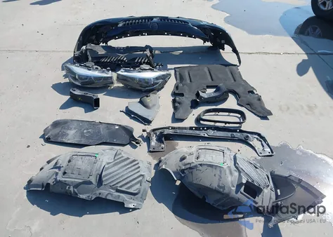 2018 BMW 330I Gran Turismo xDrive z USA, uszkodzony, nr VIN WBA8Z9C52JG828044